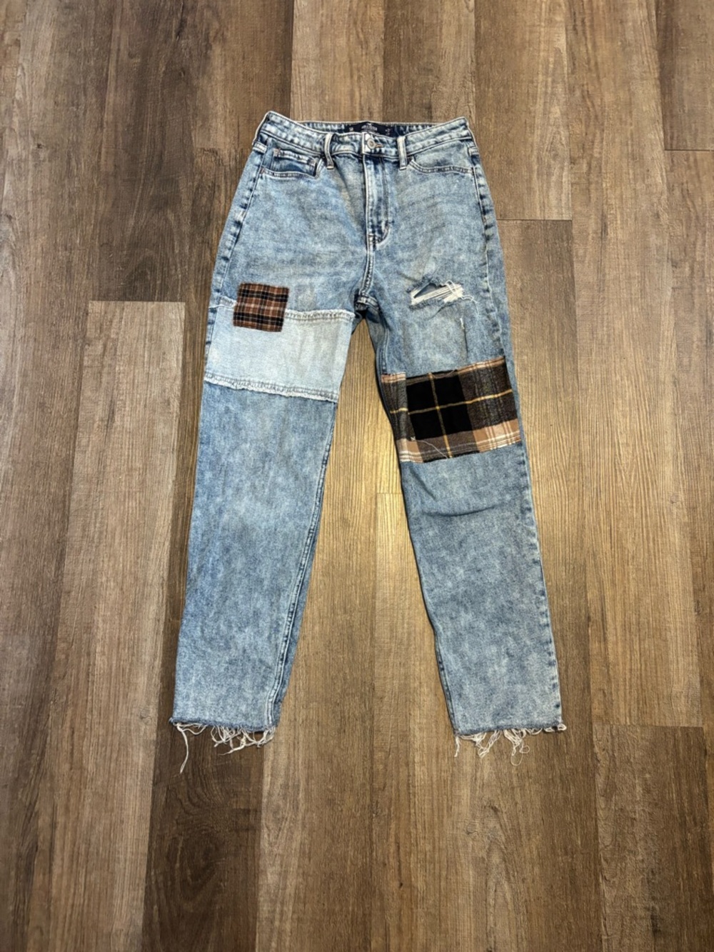 Hollister Ultra High-Rise Mom Jeans Patchwork